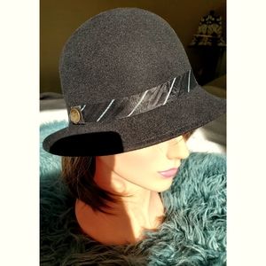 Goorin Bros Cloche Felt Hat